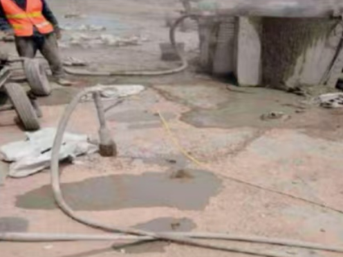 大城水泥混凝土路面板底注浆技术 路面脱空注浆整治方案