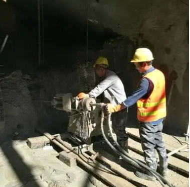 大城水下抗分散灌浆料特点 水下不分散注浆料介绍